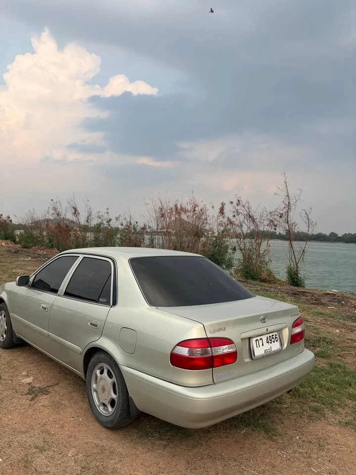 2000 Toyota Corolla Altis VIII (E110) 3