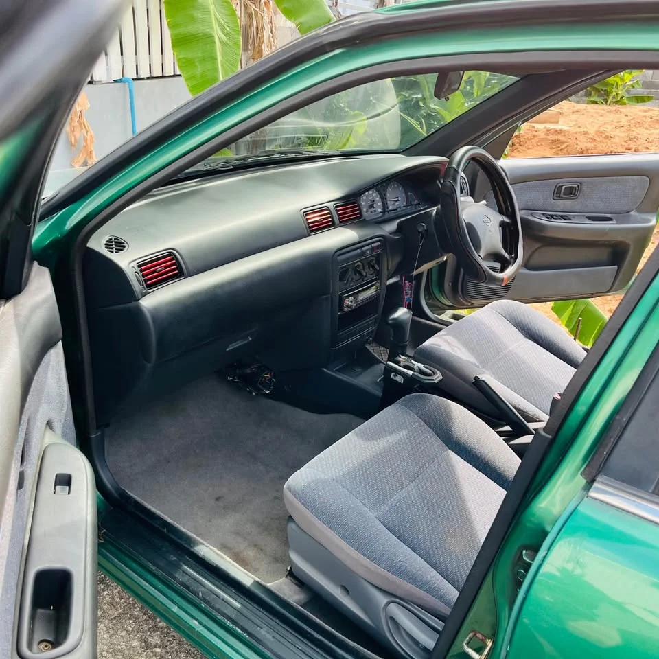 2002 Nissan Sunny IV 3