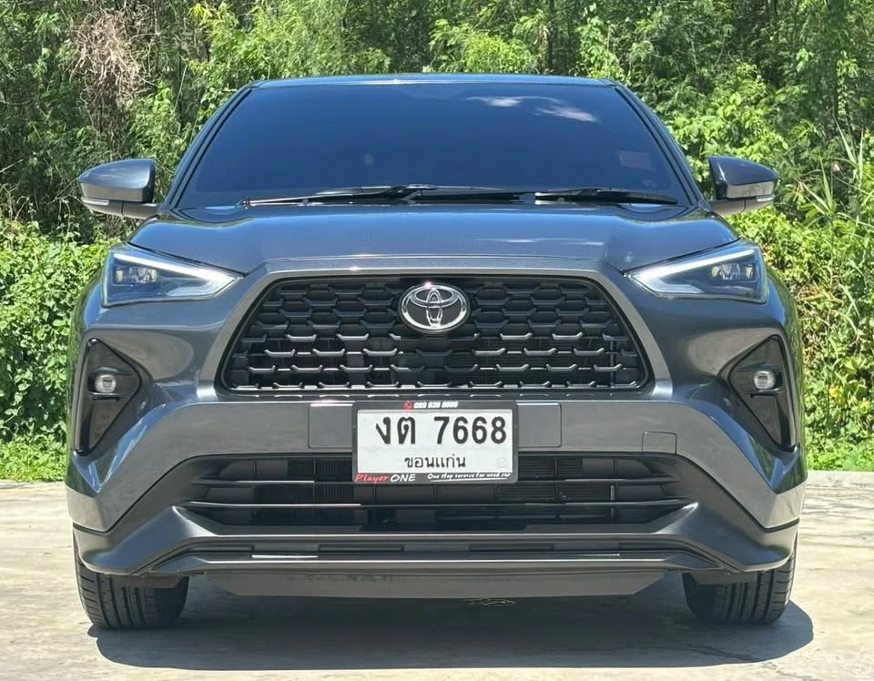 2025 Toyota Yaris Cross AC200 3