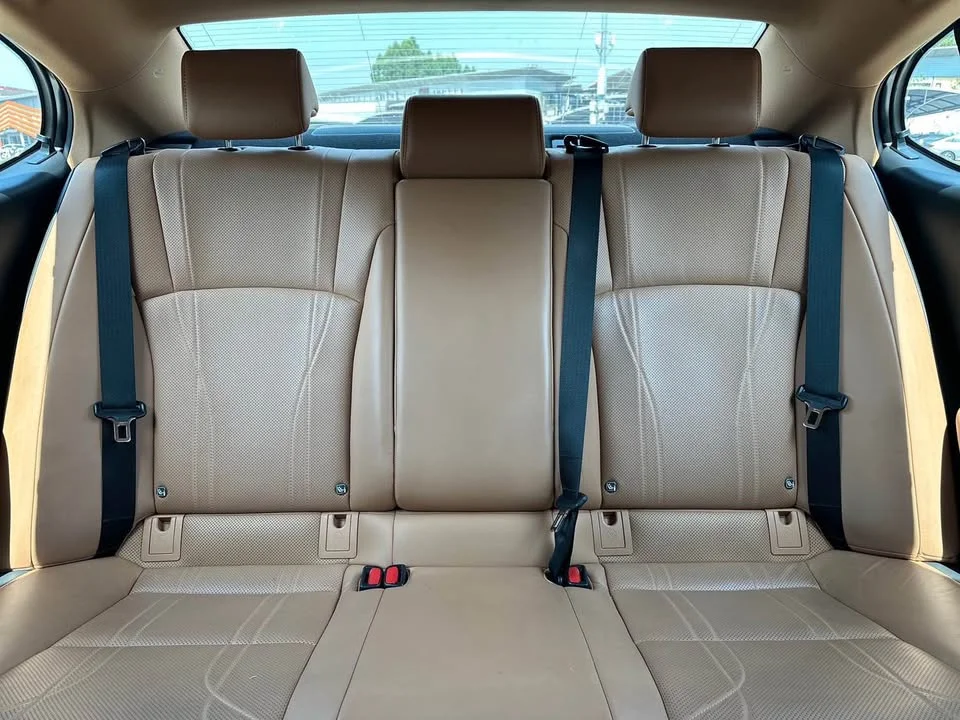 2022 Lexus ES VII 2
