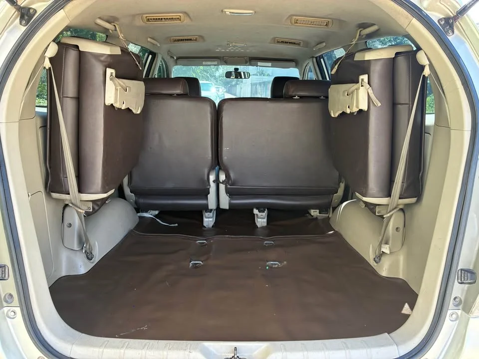 2010 Toyota Innova I 3