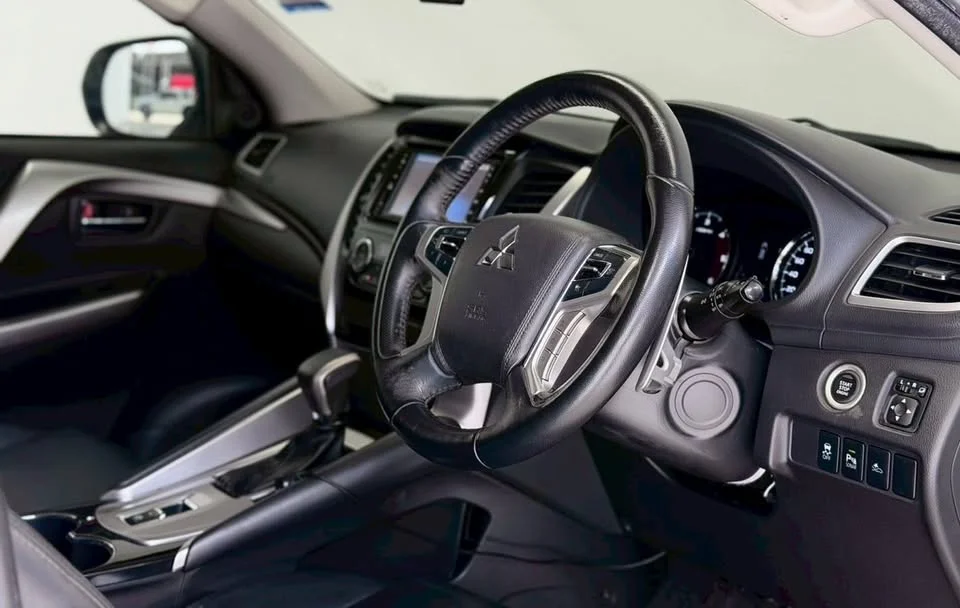 2018 Mitsubishi Pajero Sport III 2