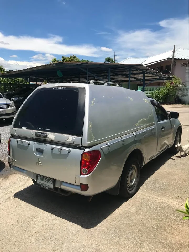 2014 Mitsubishi Triton IV 3