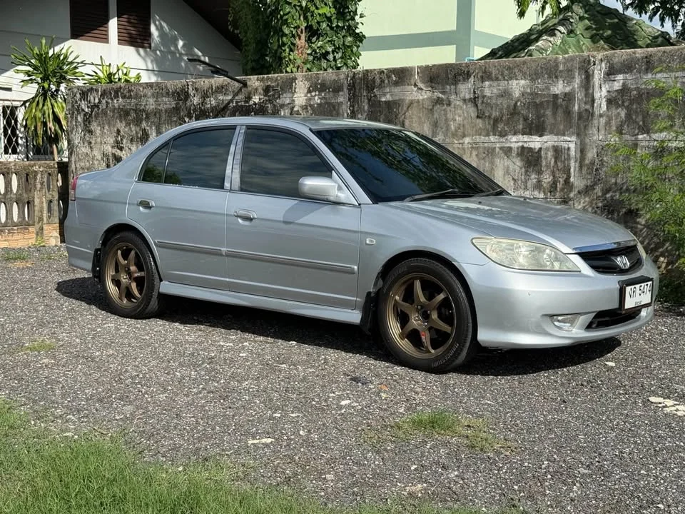 2004 Honda Civic VII 3