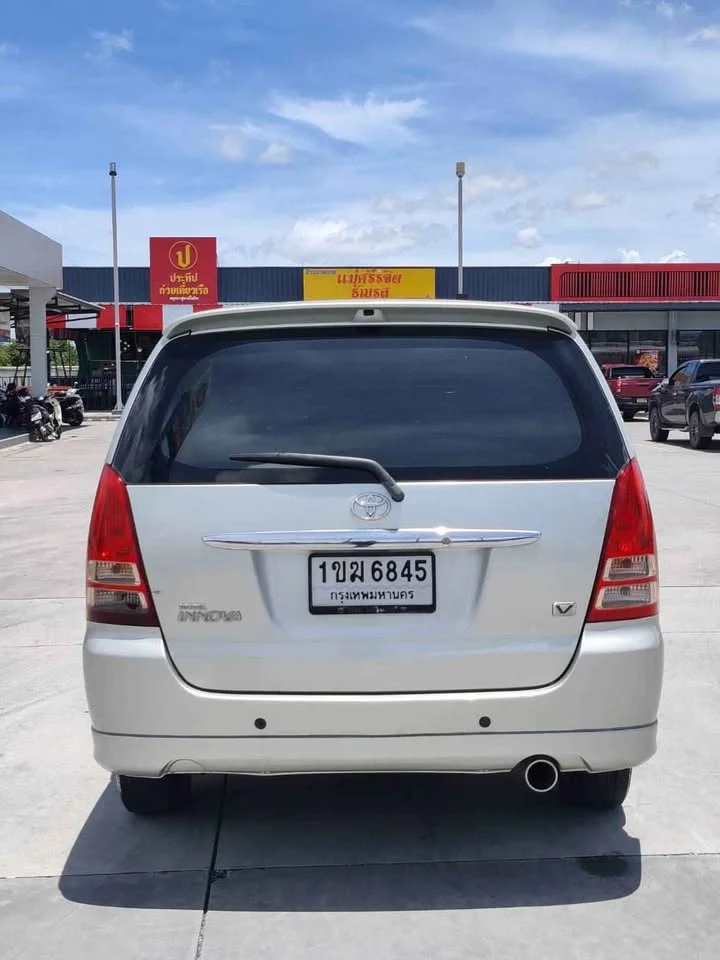 2008 Toyota Innova I 2