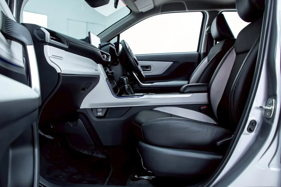 2023 Toyota Veloz III 2