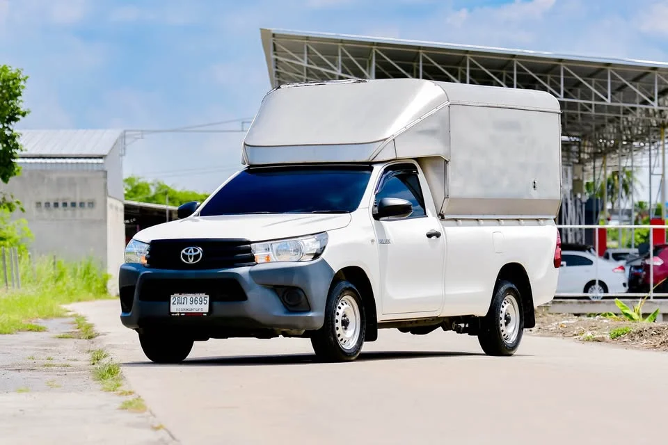 2019 Toyota Hilux VIII 3