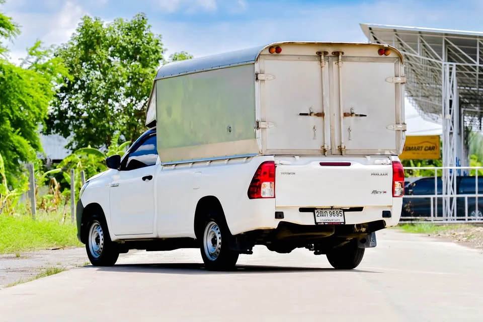 2019 Toyota Hilux VIII 2