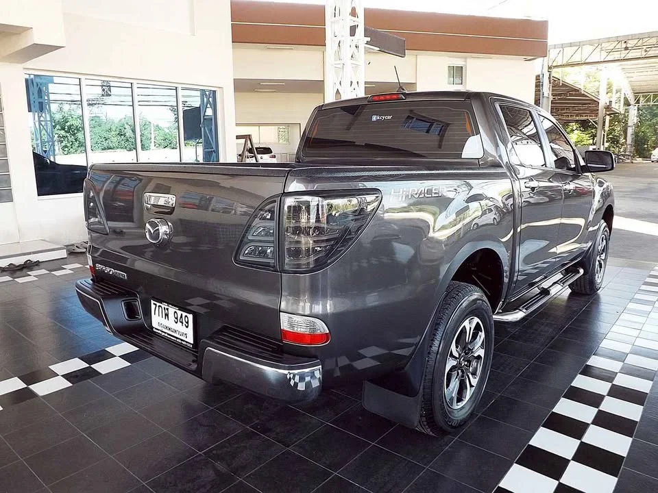 2018 Mazda BT-Series II 2