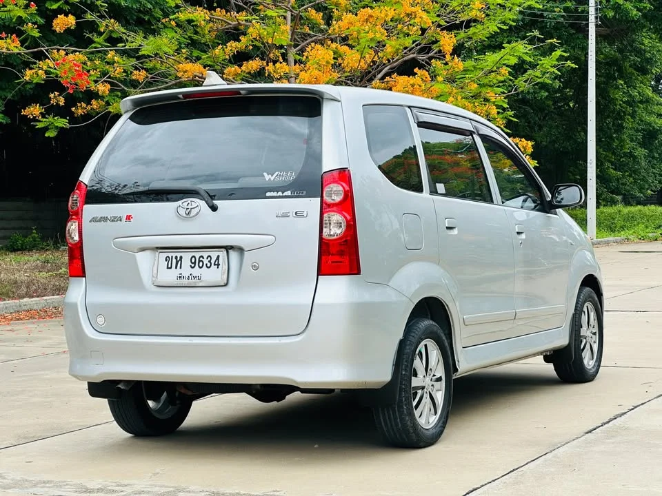 2010 Toyota Avanza I 2