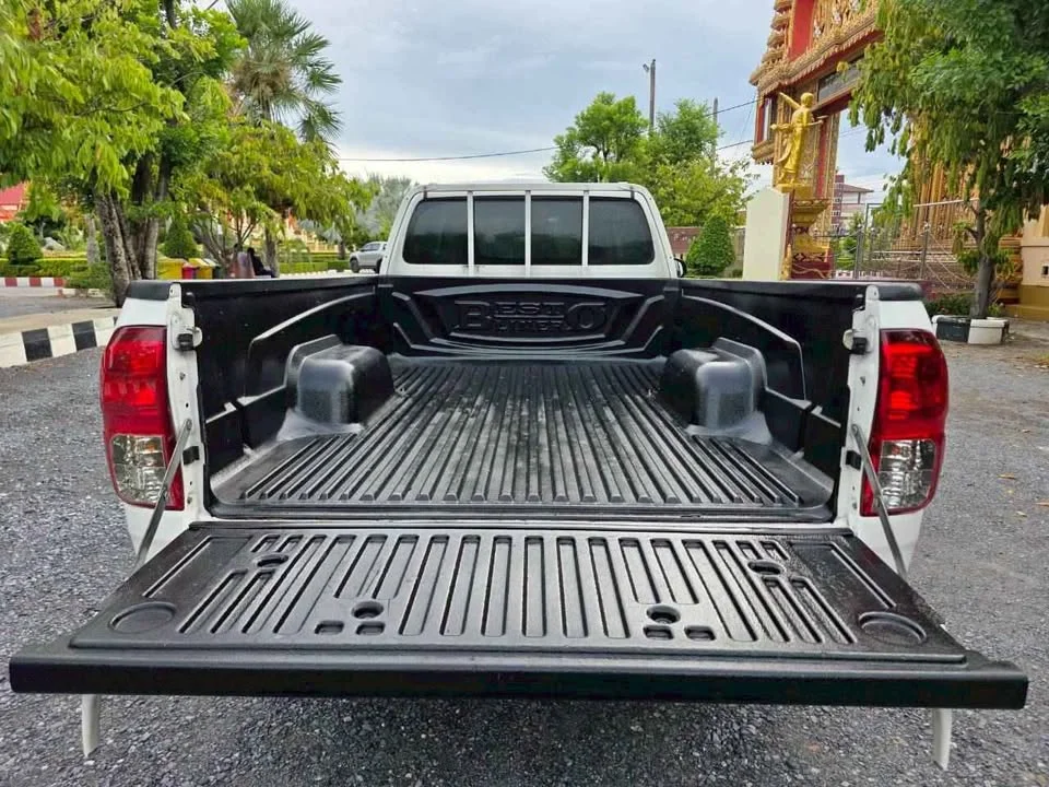 2021 Toyota Hilux VIII 2