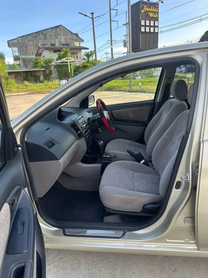 2004 Toyota Vios I 3