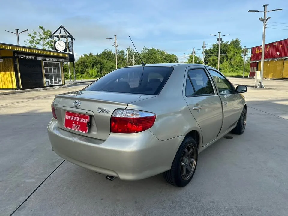 2004 Toyota Vios I 2