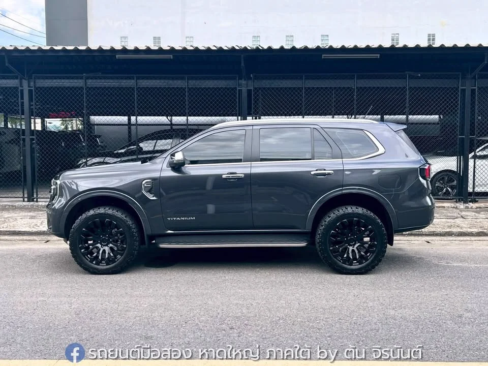 2023 Ford Everest III 2