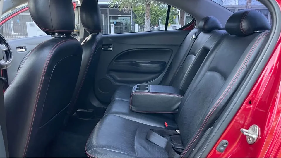 2015 Mitsubishi Attrage VI 3