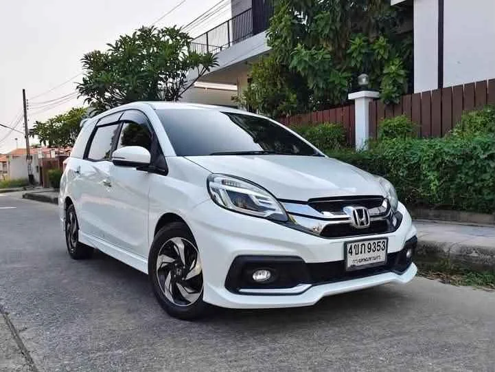 2015 Honda Mobilio II 2