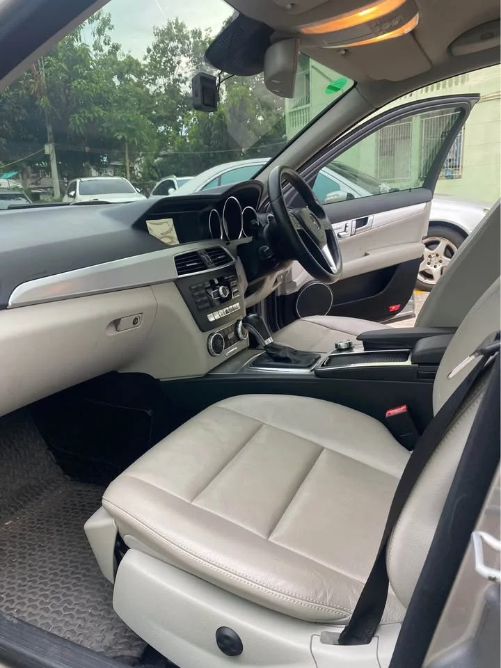 2011 Benz C-Class W204 3