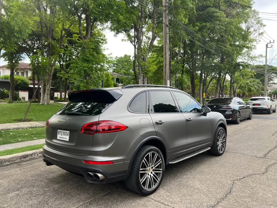 2015 Porsche Cayenne II 2