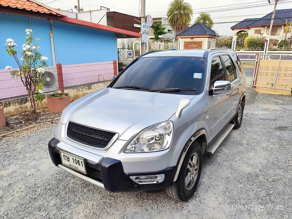 2002 Honda CR-V II 3