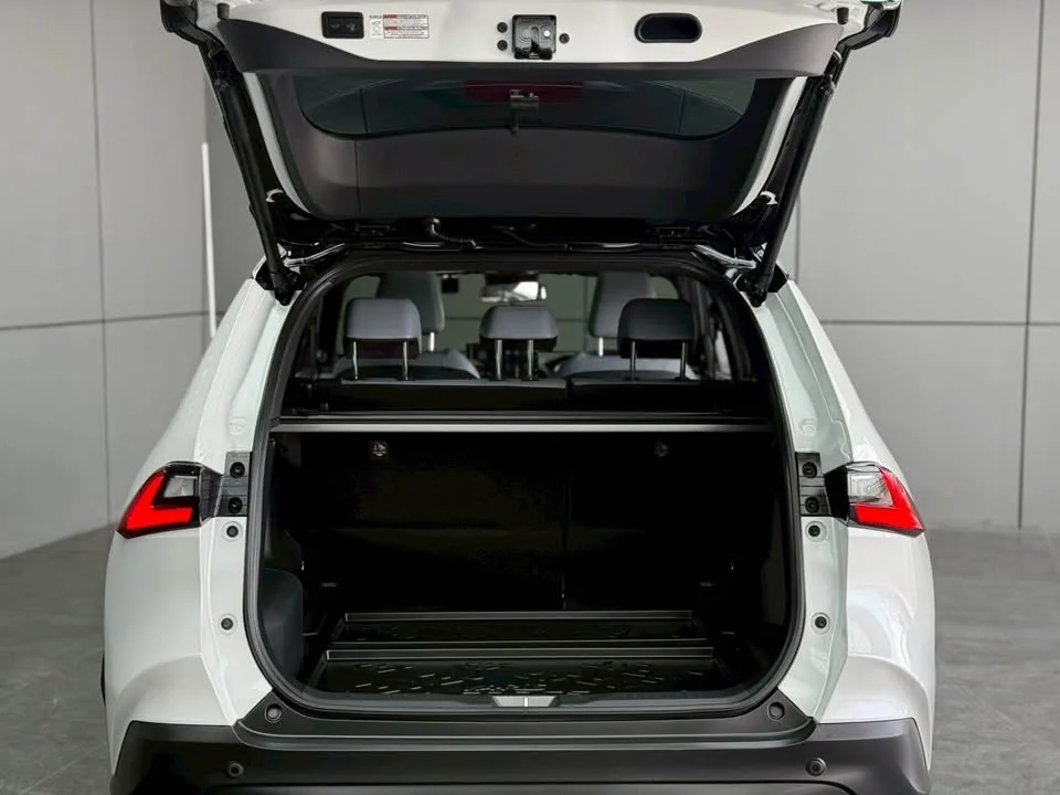 2023 Toyota Yaris Cross AC200 2