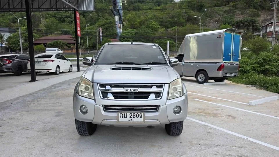 2011 Isuzu D-Max I 2