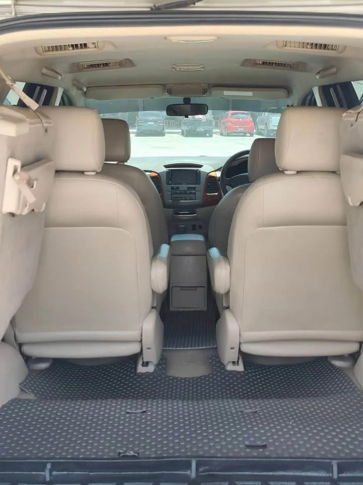 2008 Toyota Innova I 3