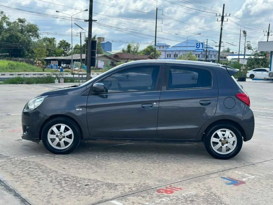 2012 Mitsubishi Mirage VI 3