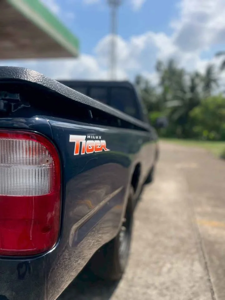 2002 Toyota Hilux Tiger VI 3