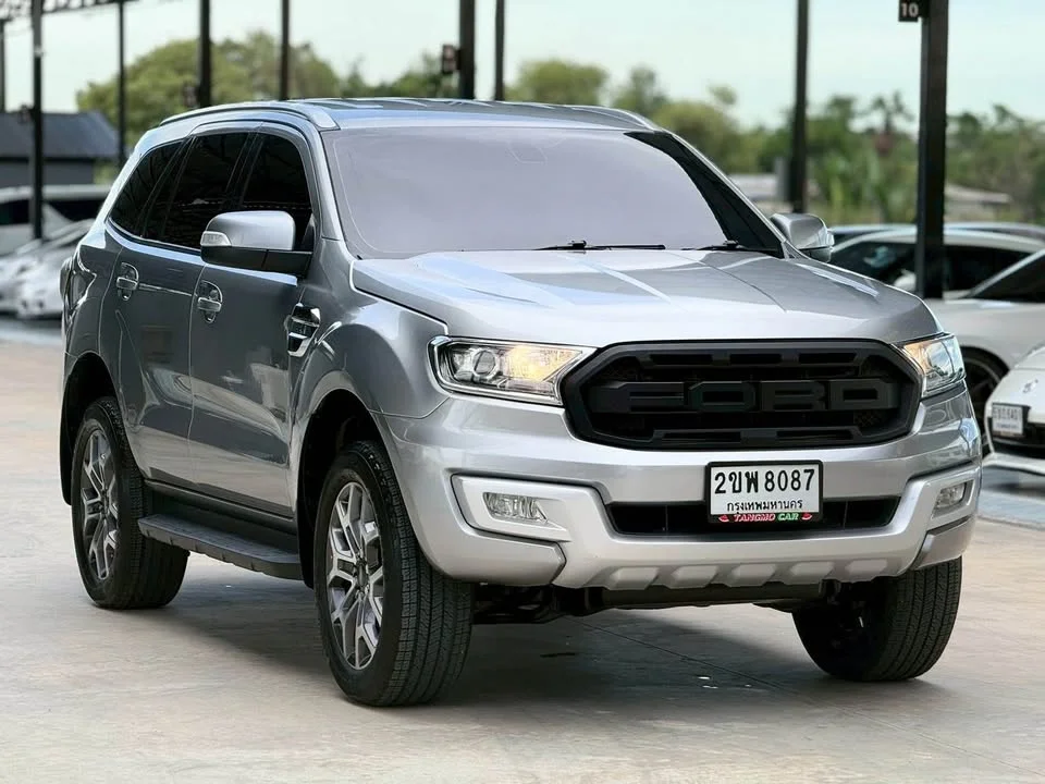 2017 Ford Everest II 3