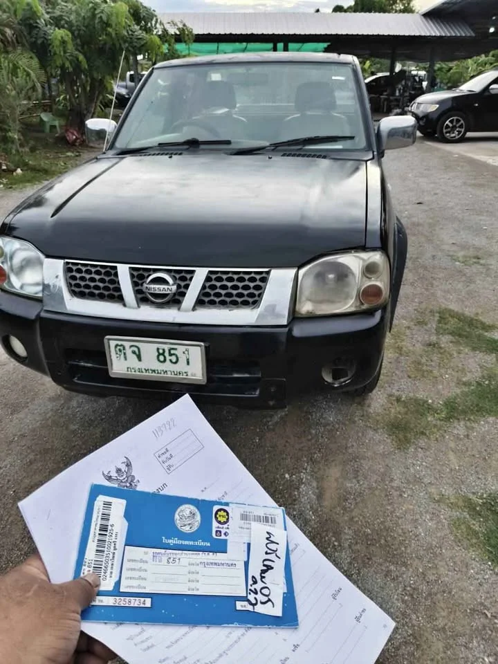 2005 Nissan Frontier I 2