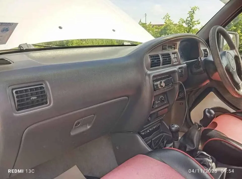 2001 Mazda 2500 Fighter V 3