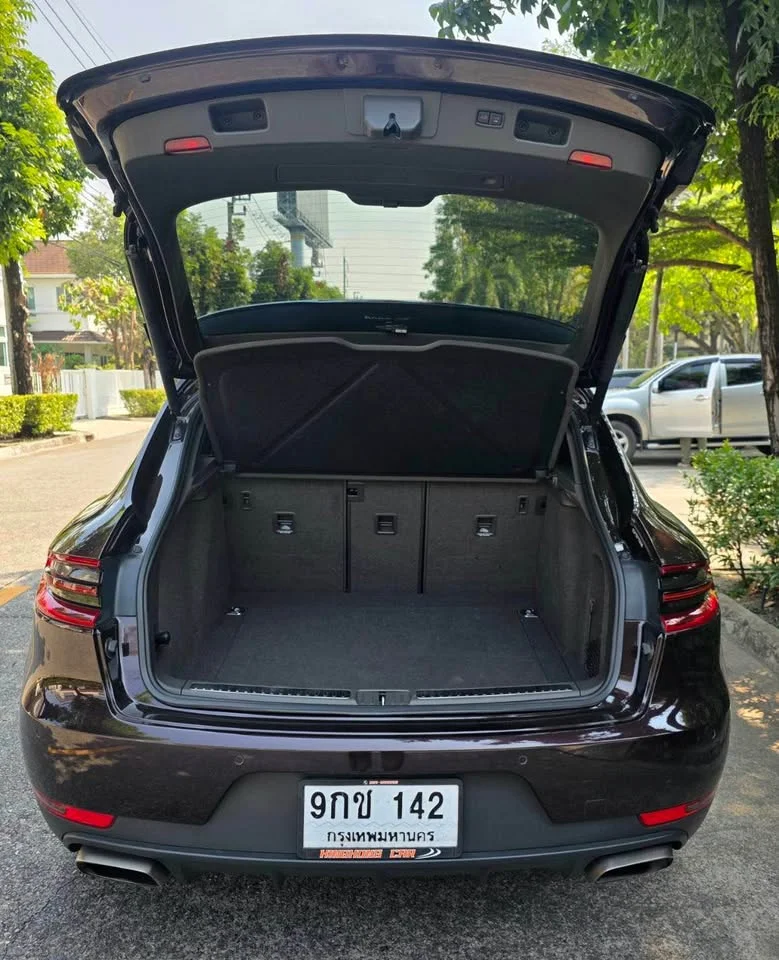 2015 Porsche Macan I 2