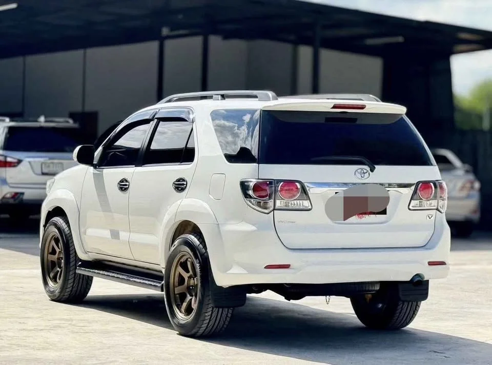 2014 Toyota Fortuner I 2