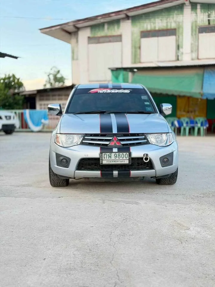 2010 Mitsubishi Triton IV 3