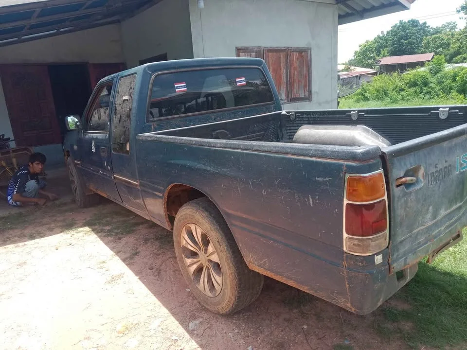 2027 Isuzu TFR III 2