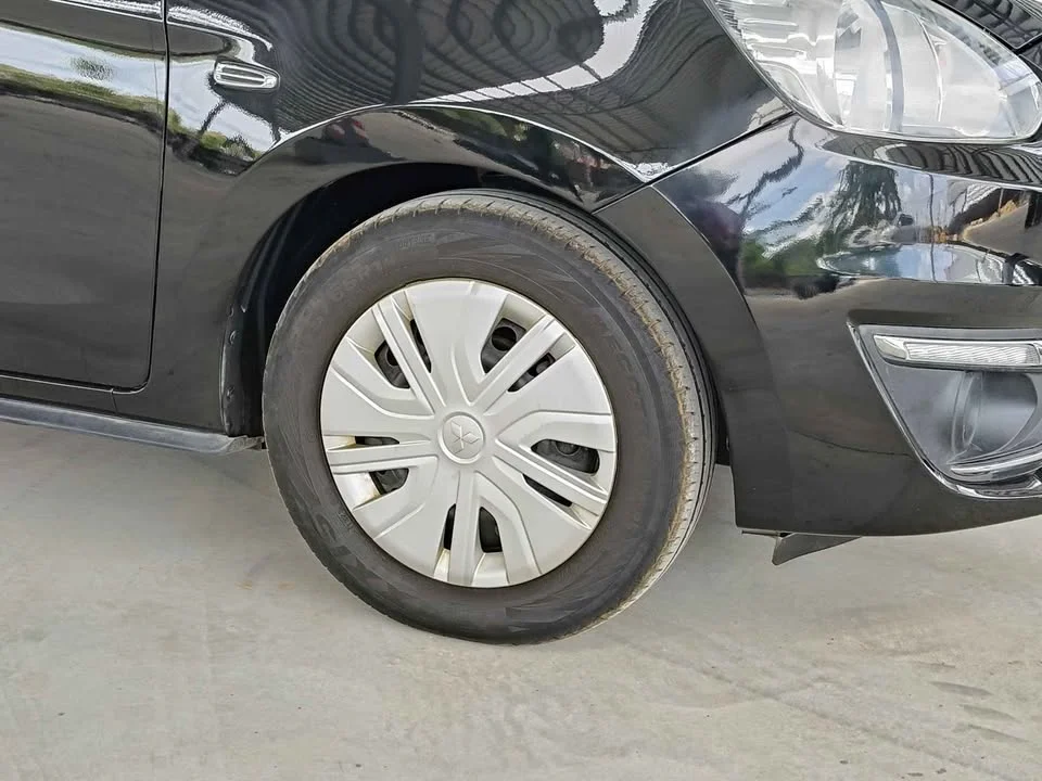 2019 Mitsubishi Mirage VI 2