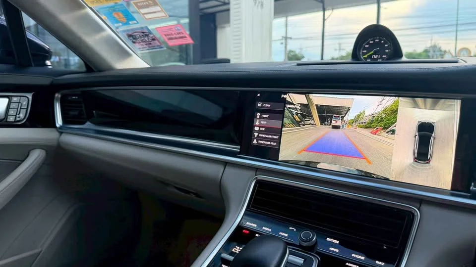 2018 Porsche Panamera II 2