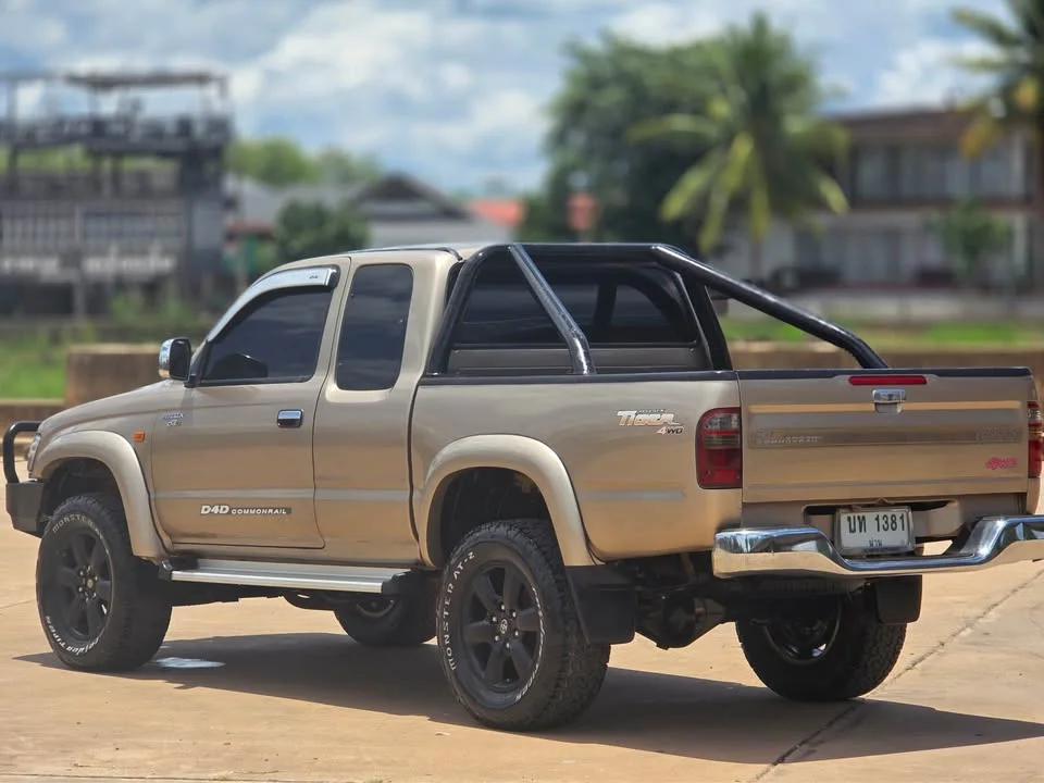 2003 Toyota Hilux Tiger VI 3