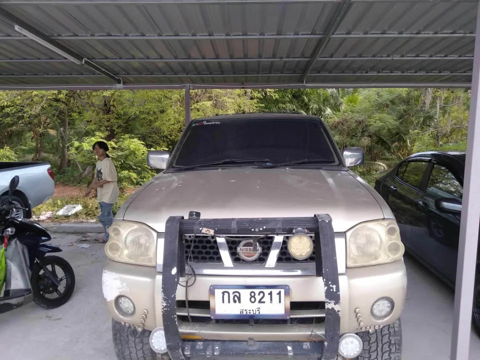 2003 Nissan Frontier I 2