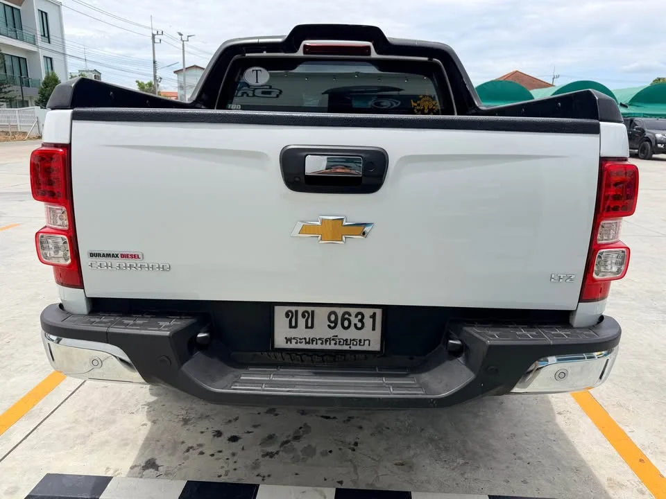 2017 Chevrolet Colorado II 3