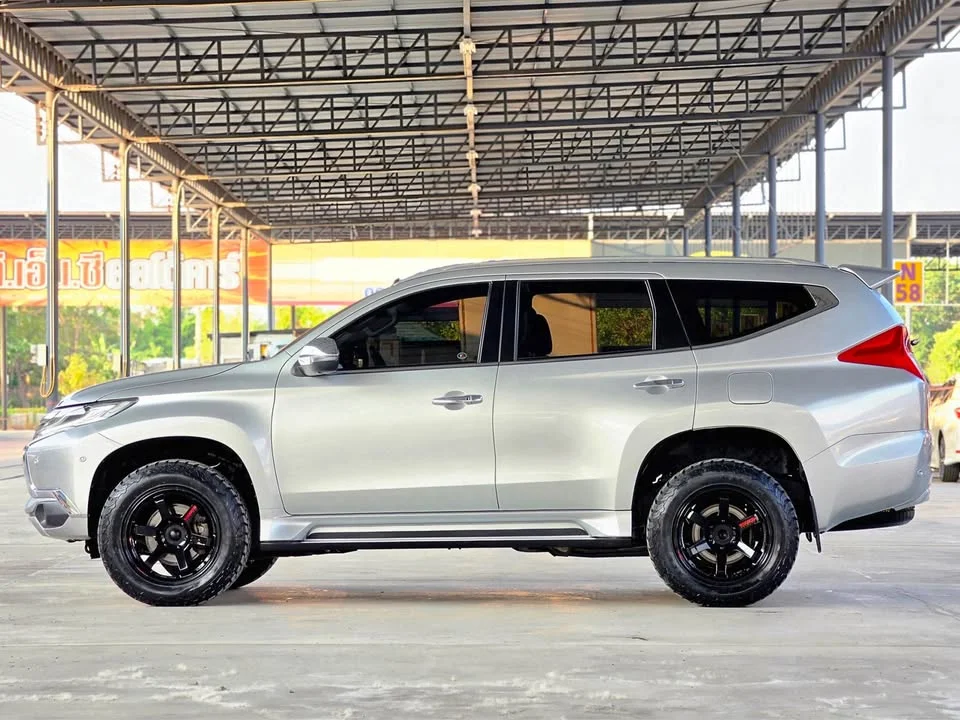2016 Mitsubishi Pajero Sport III 3