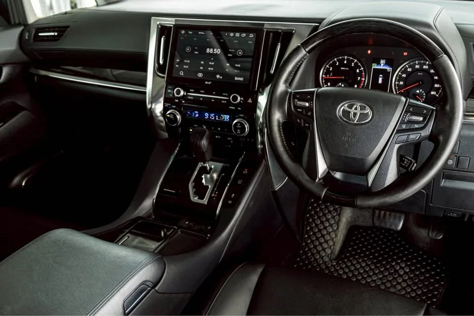 2016 Toyota Alphard, Vellfire III (AH30) 3