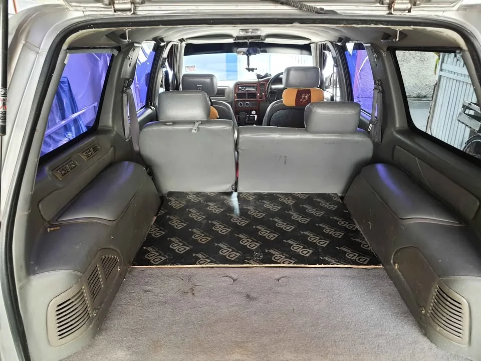 2002 Isuzu TR Grand Adventure I 2