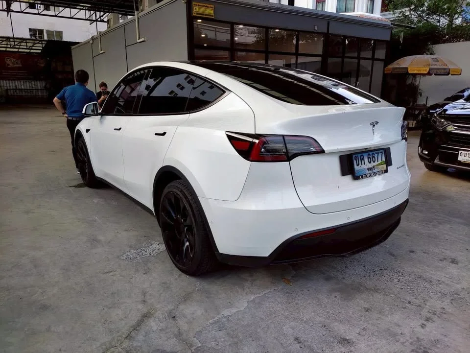 2022 Tesla Model Y 2