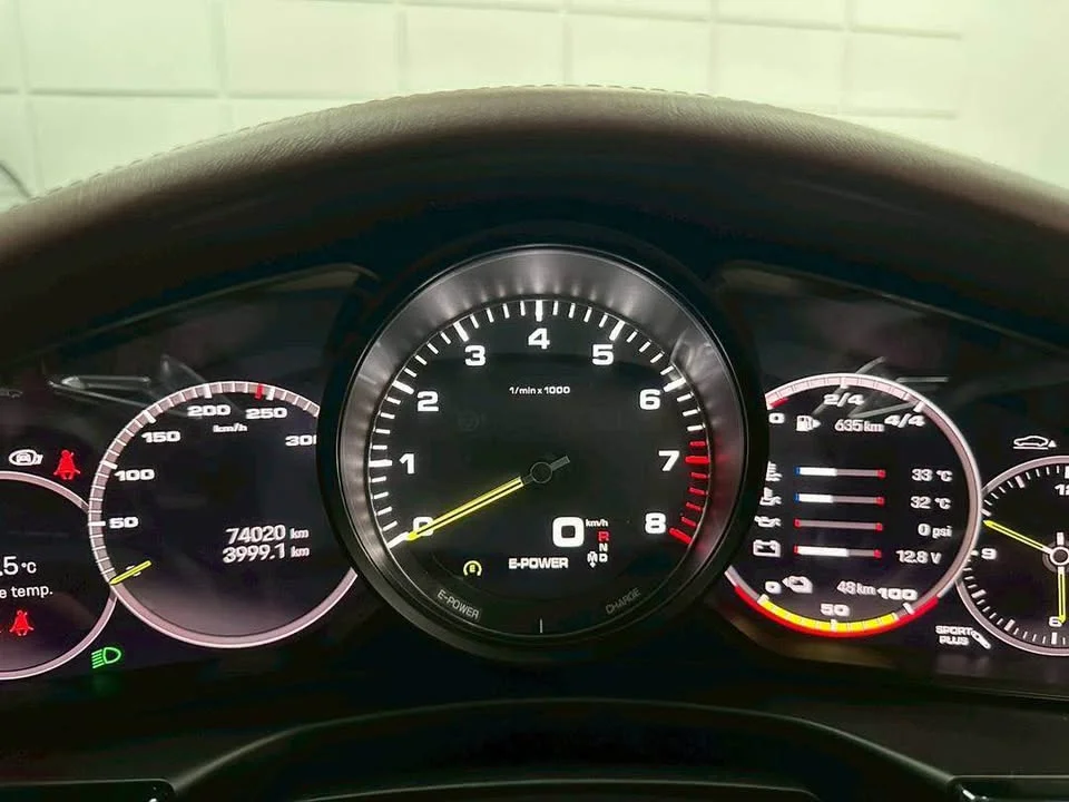 2023 Porsche Panamera II 3