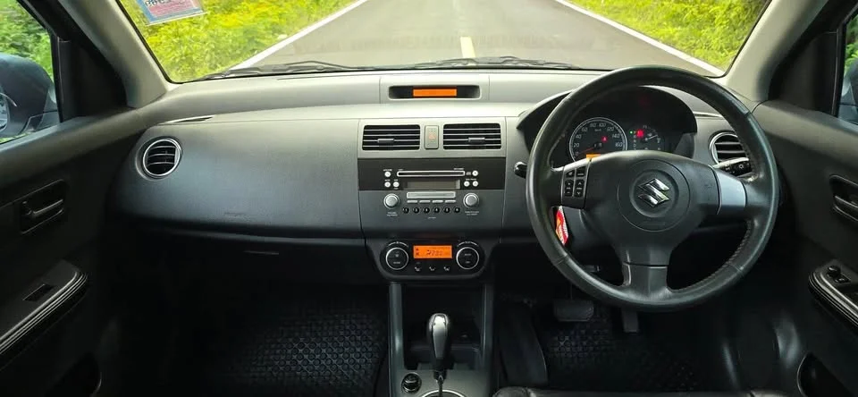 2011 Suzuki Swift I 3