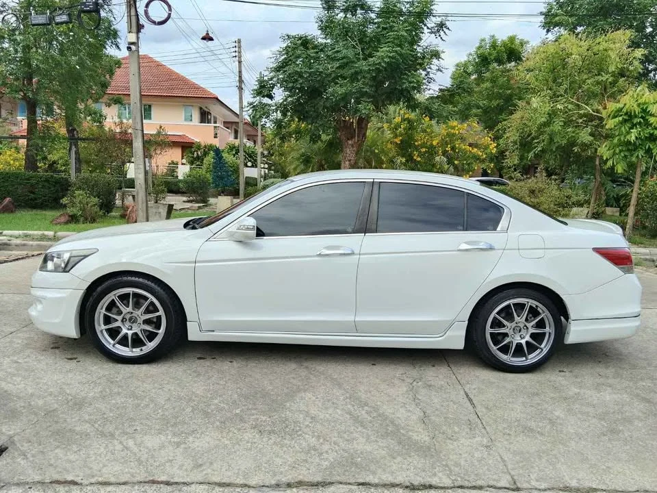 2010 Honda Accord VIII 2