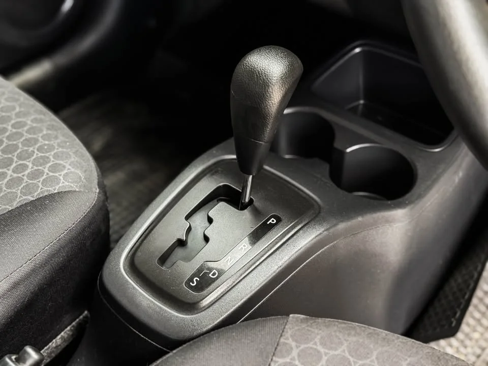 2012 Mitsubishi Mirage VI 3