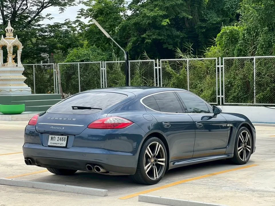 2013 Porsche Panamera I 3