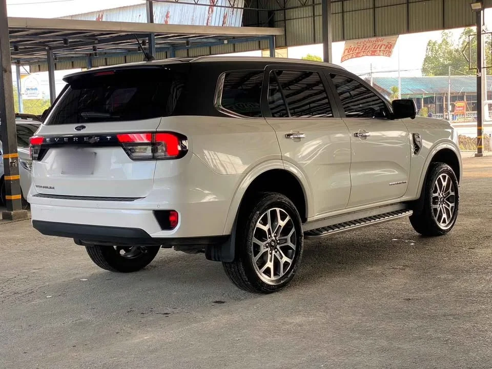 2022 Ford Everest III 2